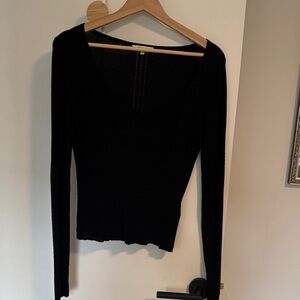 Madewell Women’s Long Sleeve Scoop Neck Black Ribbed Top, Sweater Material